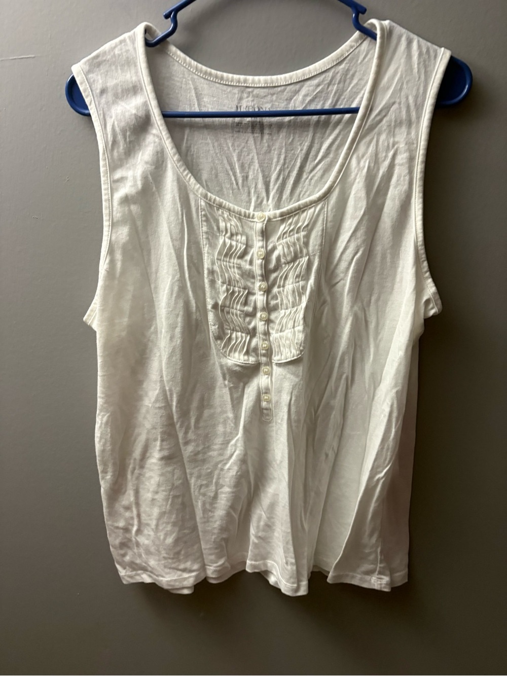 Women’s White Sleeveless Ruffle Tank